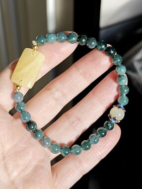 Jade Beaded Stretch Bracelet with Real Amber Accent
